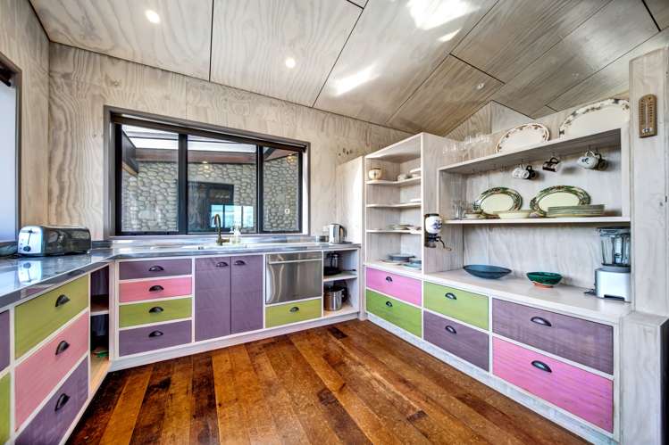 19 Tonga Road Tongaporutu_6