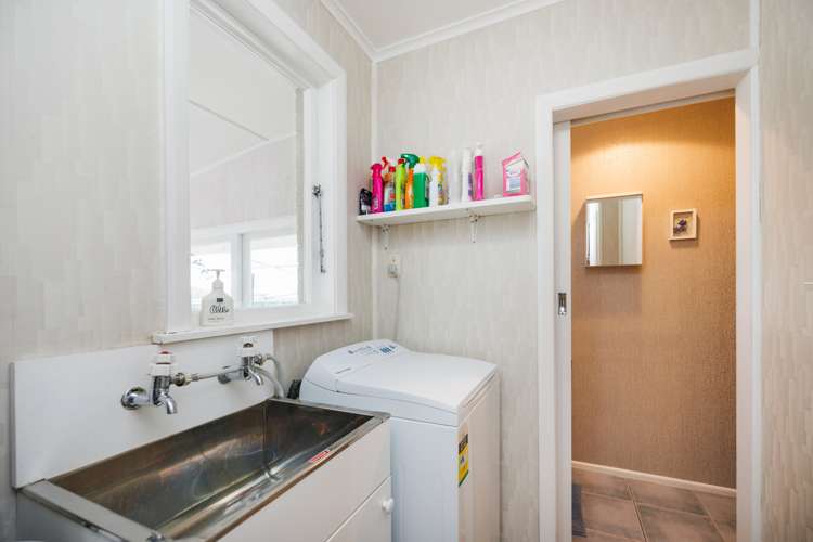 279 Colyton Road Feilding_12