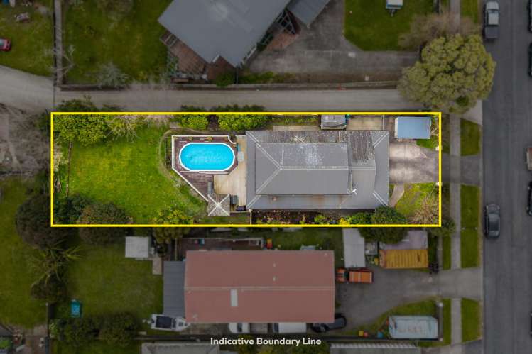 32 Evans Road Weymouth_19