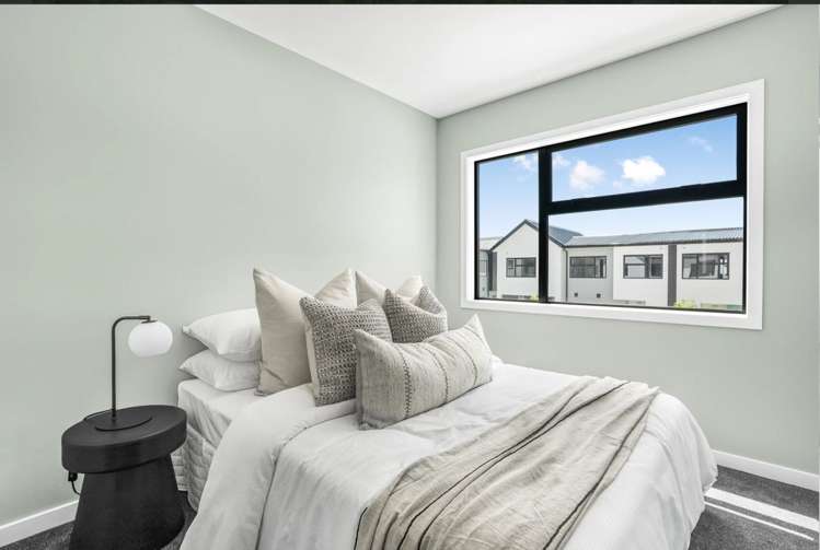 8/15 Brook Street Waiwhetu_12