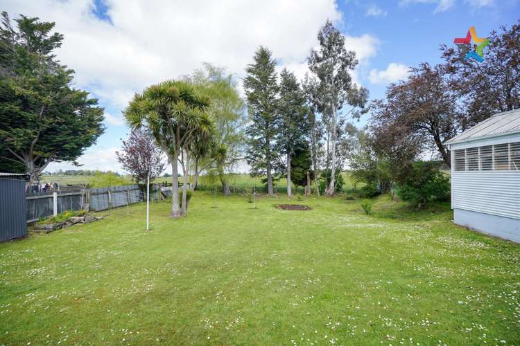 35 Sinclair Avenue Nightcaps_16