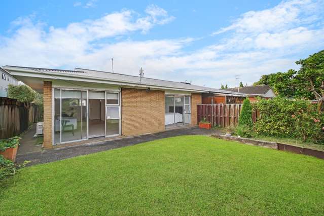 Light & spacious home