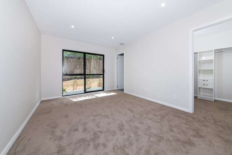 8a Dalwhinnie Parade Highland Park_12