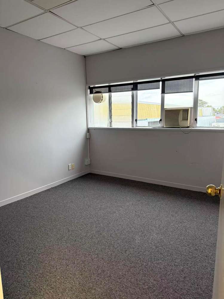 18-20 Frost Road Mt Roskill_7