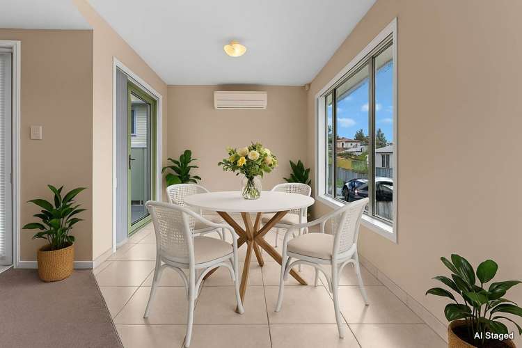 2/55 Normanton Street Glenfield_4