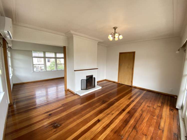 402 Ellerslie-Panmure Highway Mount Wellington_1