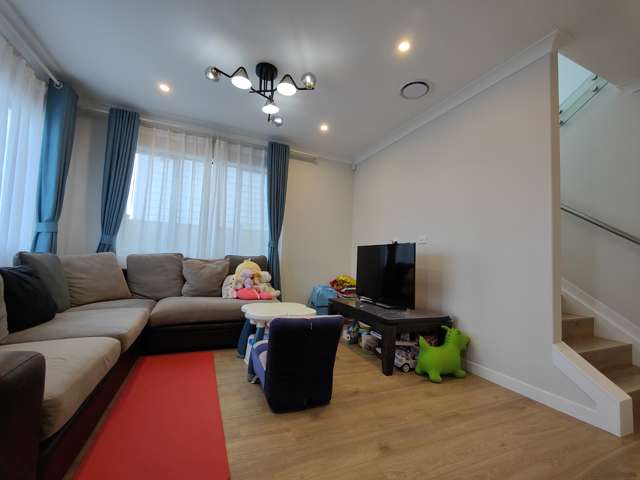 12 Ngaki Street Flat Bush_1