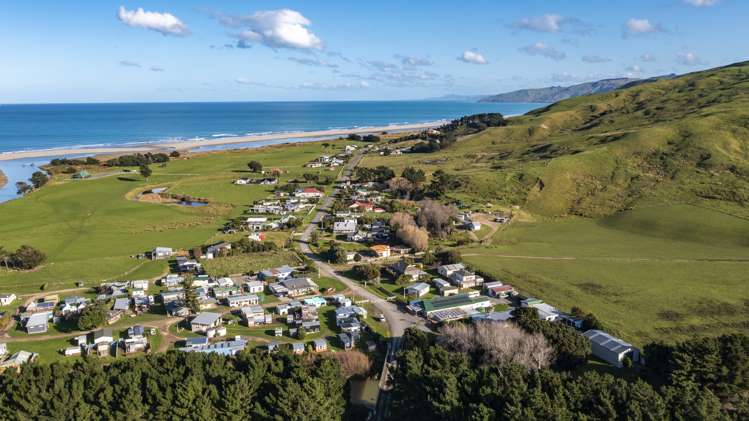 12 Seaview Road Herbertville_17