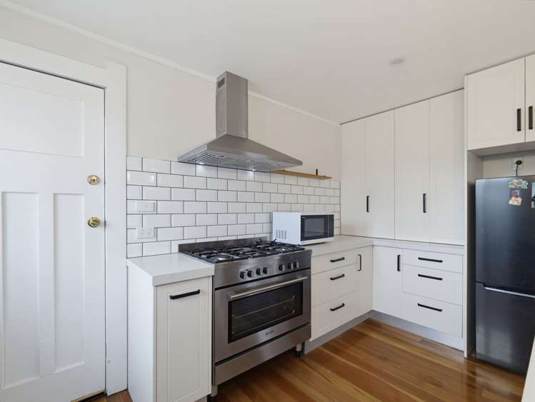 1213 Caroline road_1