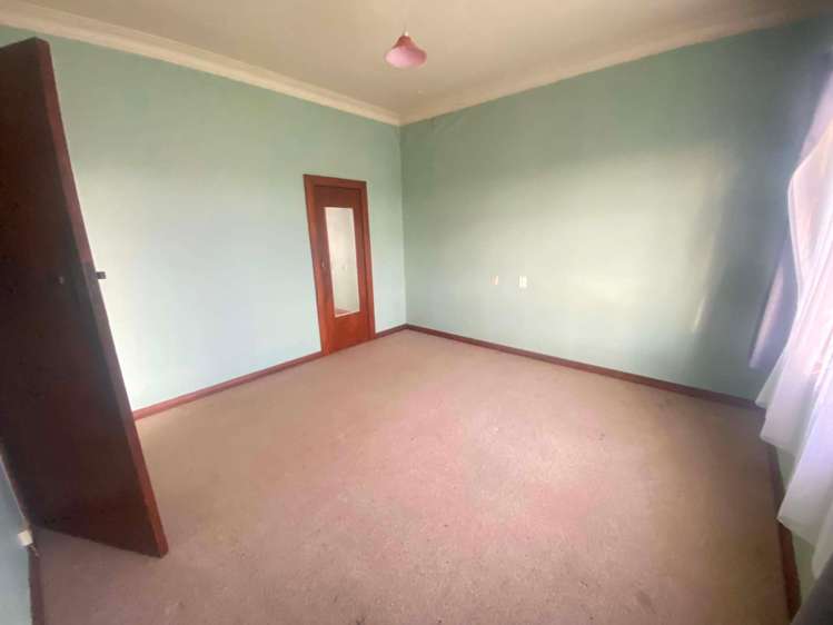 561 Queen Street East Levin_7