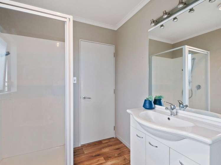 1 Botanical Heights Drive Waipahihi_8