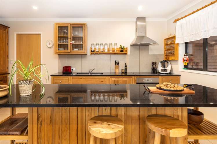 7 Dakota Place Burleigh_6