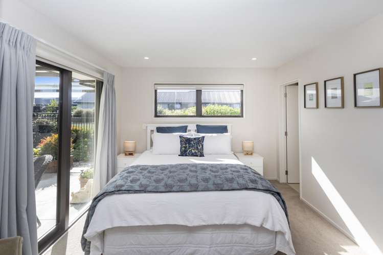 91 Carnaveron Drive Lincoln_10