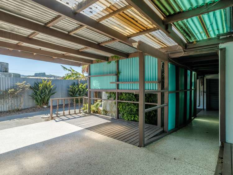 42 Lytton Road Riverdale_21