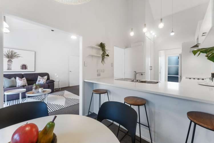 2/40 James Evans Drive Northcote_13