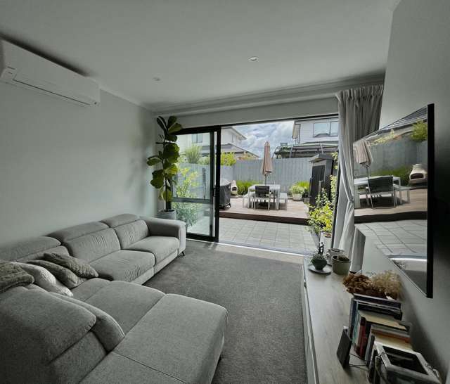 2 Bedroom, 1 bathroom Townhouse