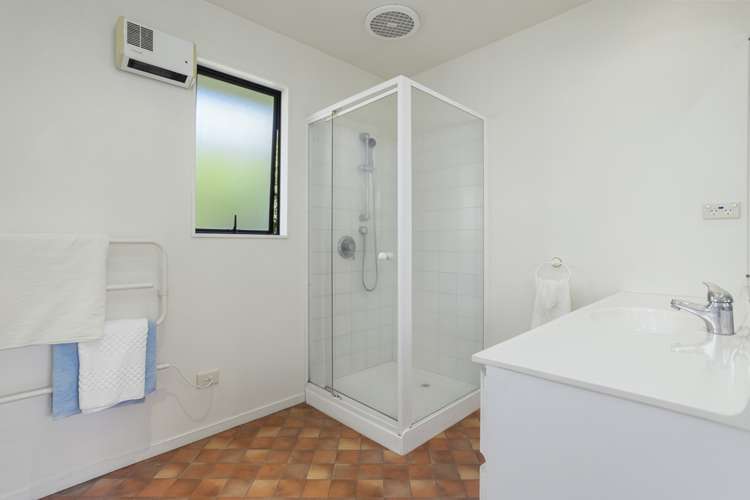 2/165 Titirangi Road New Lynn_13