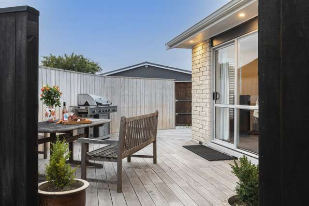 28 Denniston Crescent Redwood_3