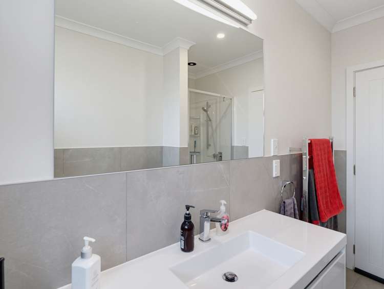 37 Daniel Place Kelvin Grove_23