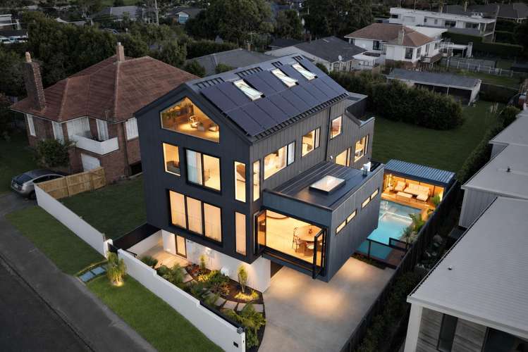 2 Glen Atkinson Street St Heliers_36