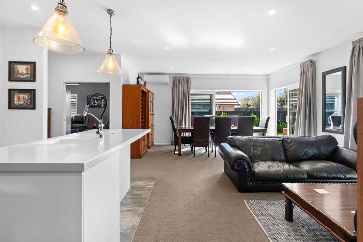 146 Eighth View Avenue Beachlands_11