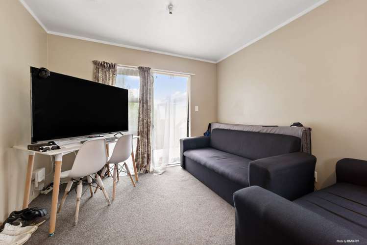 14 & 14A Virgo Place Glen Eden_3