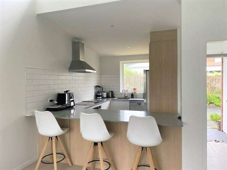 2/6 North Avenue Narrow Neck_1