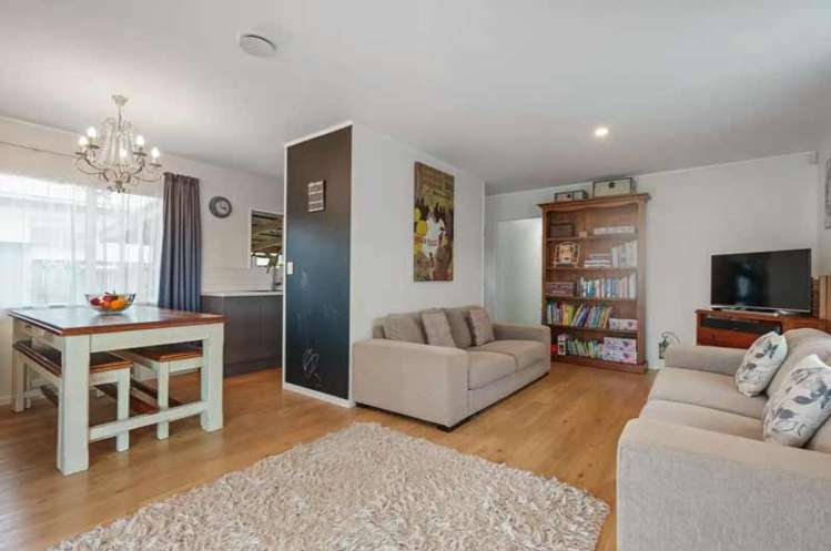 1/38 Heathdale Crescent Papakura_3