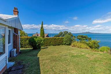 49 Beach Road_4