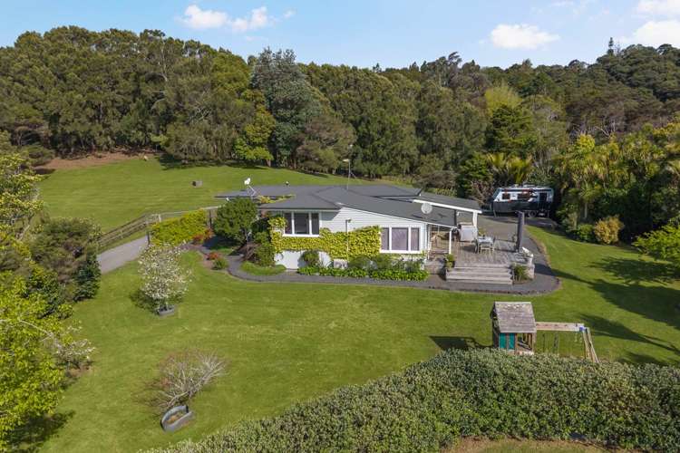 315 Muriwai Road Waimauku_40