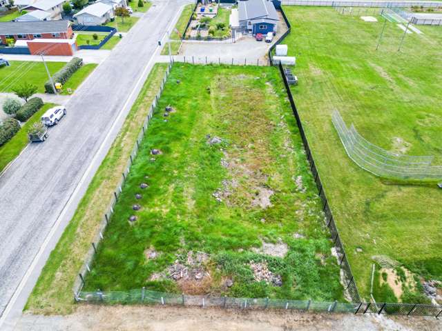 Sun-Soaked Section with Huge Potential!