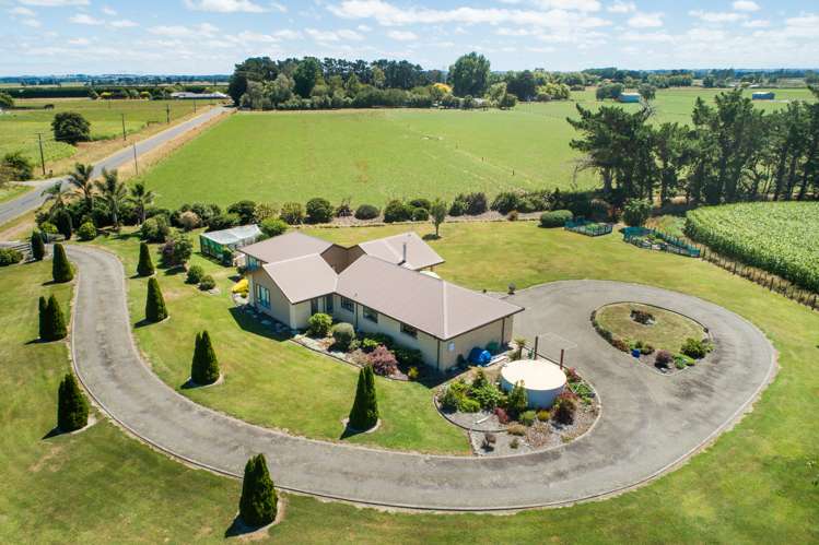 1078 Roberts Line Bunnythorpe_23