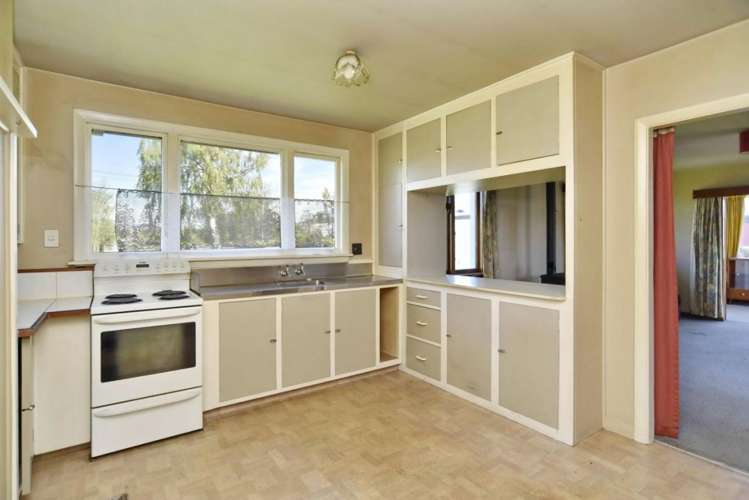 5678 West Coast Road Springfield_5