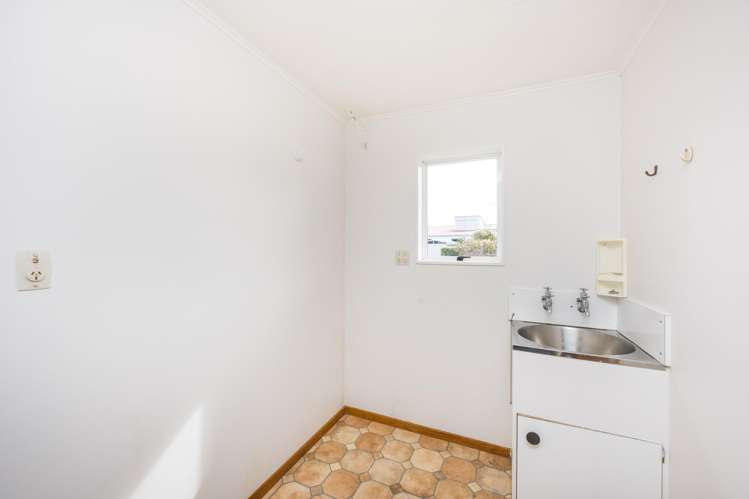 36 Cedar Crescent Feilding_8