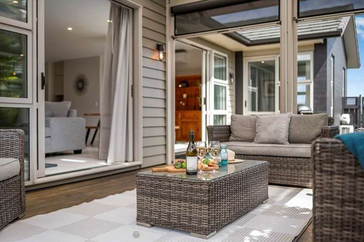 24 Lydiard Place Beachlands_31