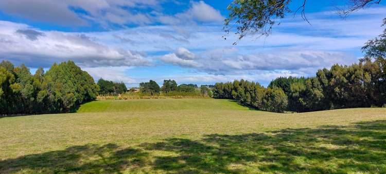 1216 Waimumu Road Waimumu_14