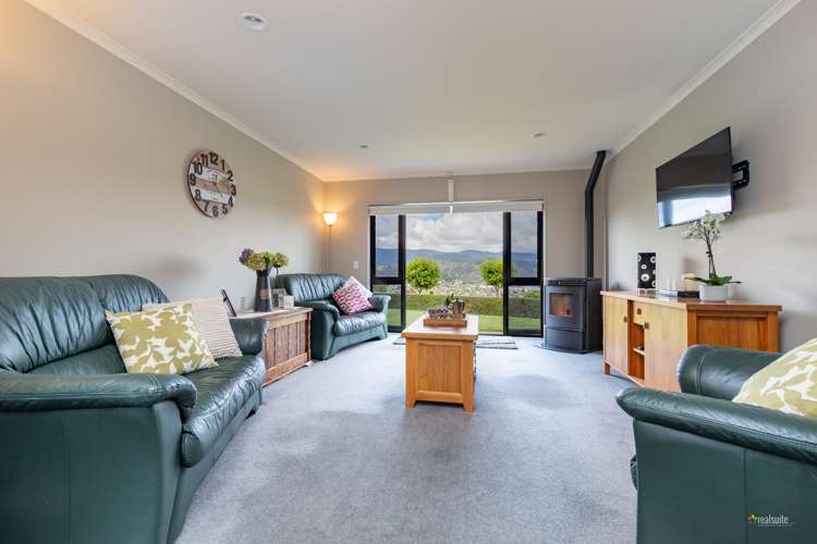 17 Garrett Place Riverstone Terraces_10