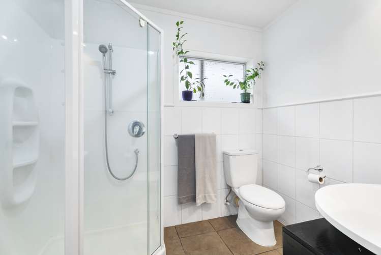 2/7 Hedge Row Sunnyhills_10