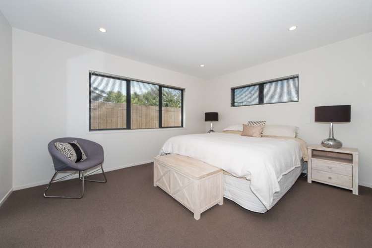 8a Coral Crescent Panmure_11