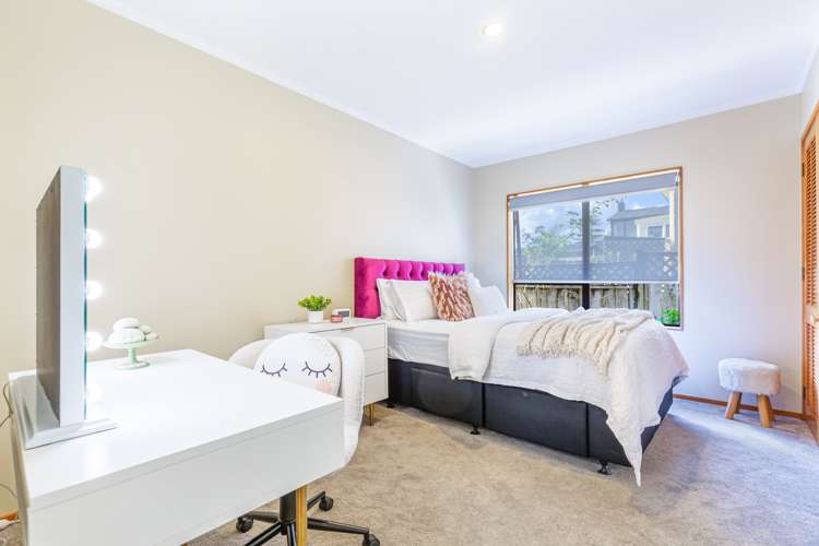 17 Outlook Road Greenhithe_16