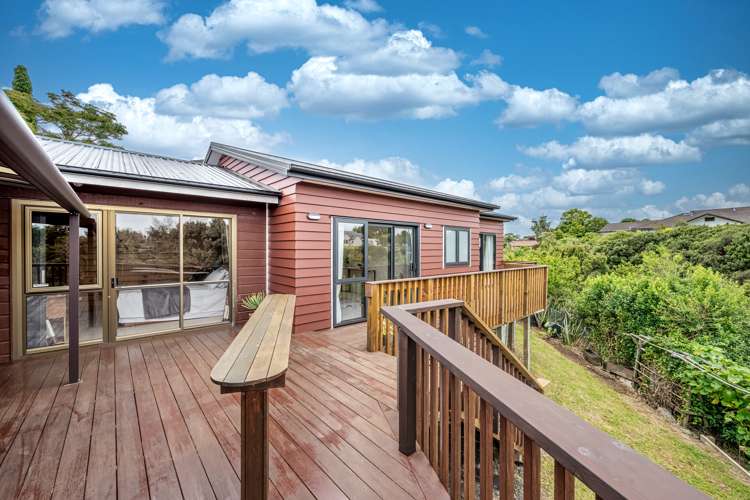 12 Channing Crescent Botany Downs_17