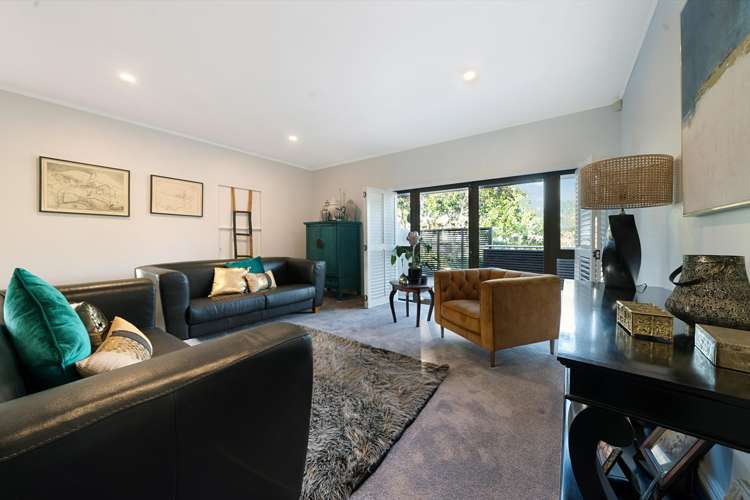 89A View Road Henderson_17