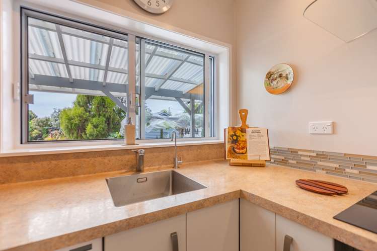 34 Jellicoe Street Waipukurau and Surrounds_13