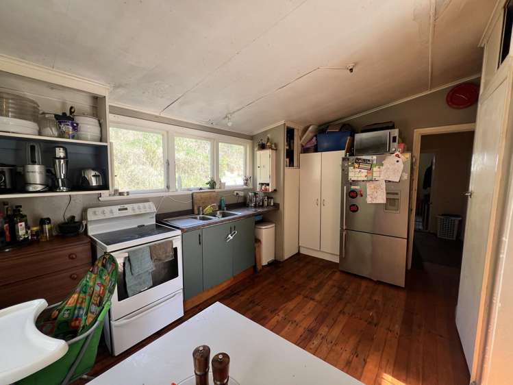 1 Titahi Bay Road Porirua_8