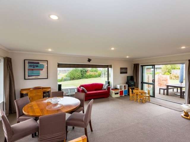 124 Mount Taylor Drive Feilding_1