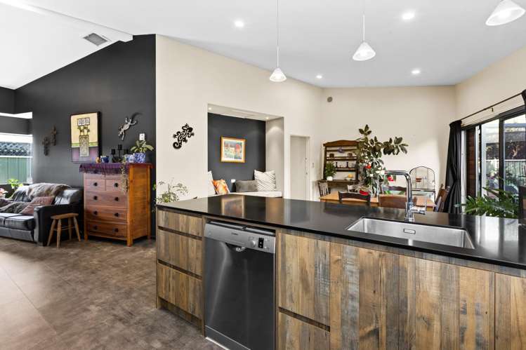 9 Chelsea Drive Taradale_9