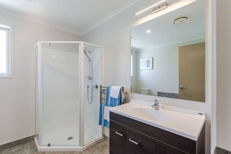 22 Mahia Lane Waikanae_12