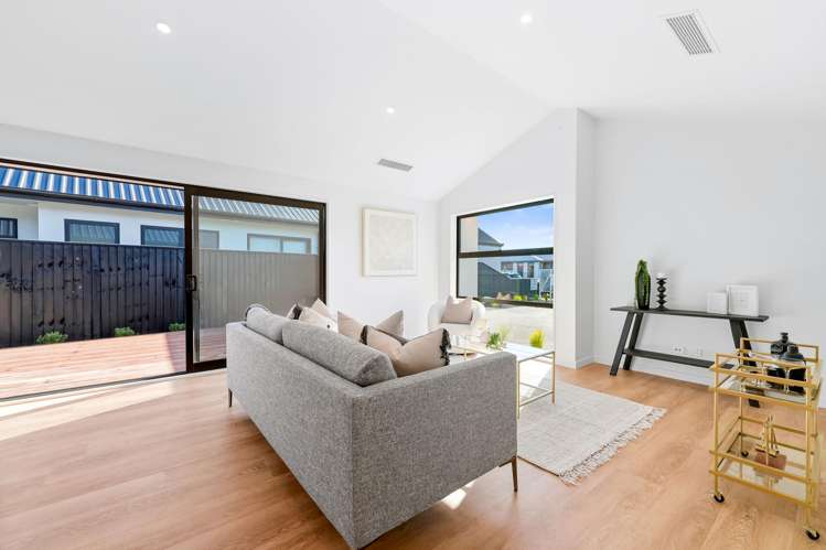 38 Wakeman Drive Lincoln_11