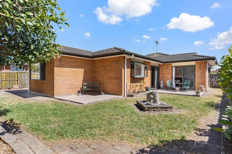 40 Nuneaton Drive Flat Bush_12