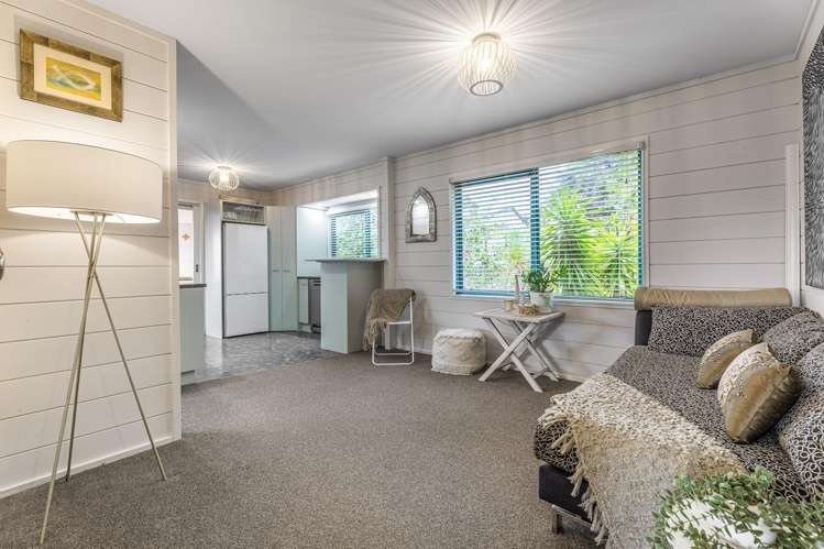 18 Huia Street Oneroa_13